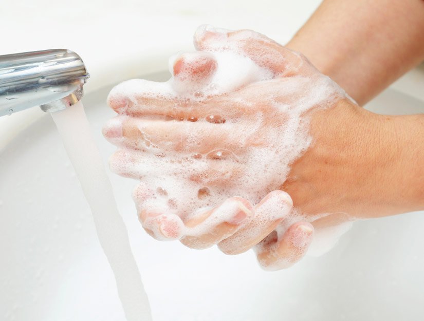 Hand washing. Мыло для рук. Мытье рук. Мыть руки. Руки в мыльной пене.