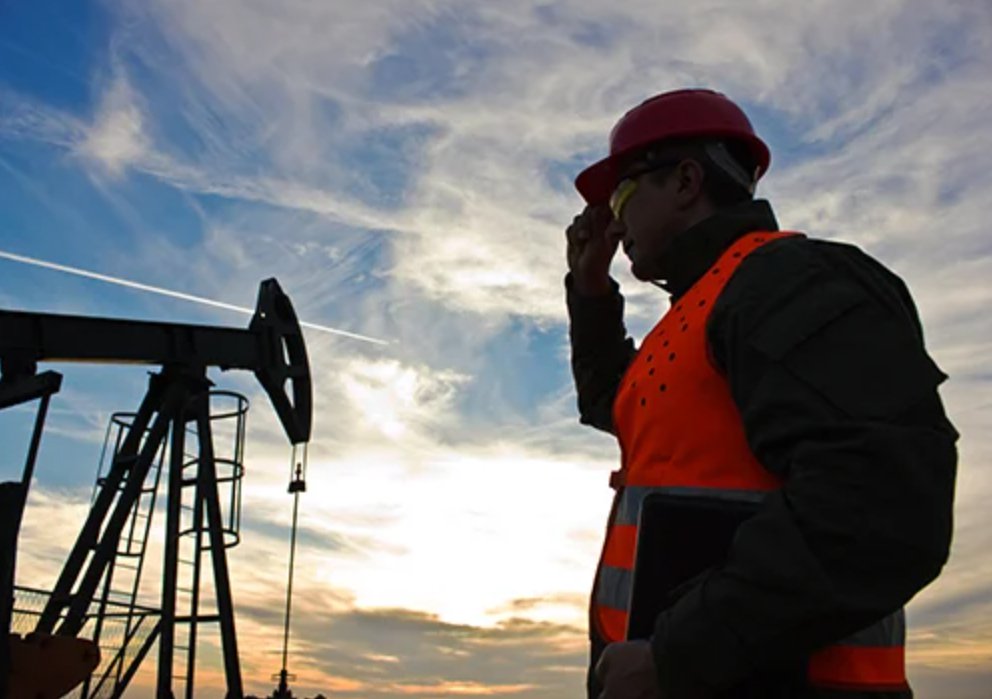 How connected safety proactively reduces risk to oil and gas