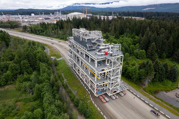 Pyrocrete 341 delivers 3-in-1 multi-hazard fire protection at Canada’s largest LNG export terminal